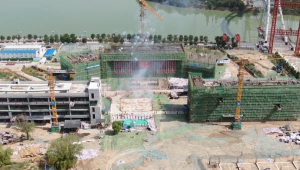广升网 中建六局黄南州新时代高级中学项目主体结构全面封顶